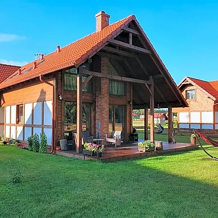 Z Basenem Nad Jeziorem Gwiazdy, Ostoja Bukowo, Kaszuby 롯지